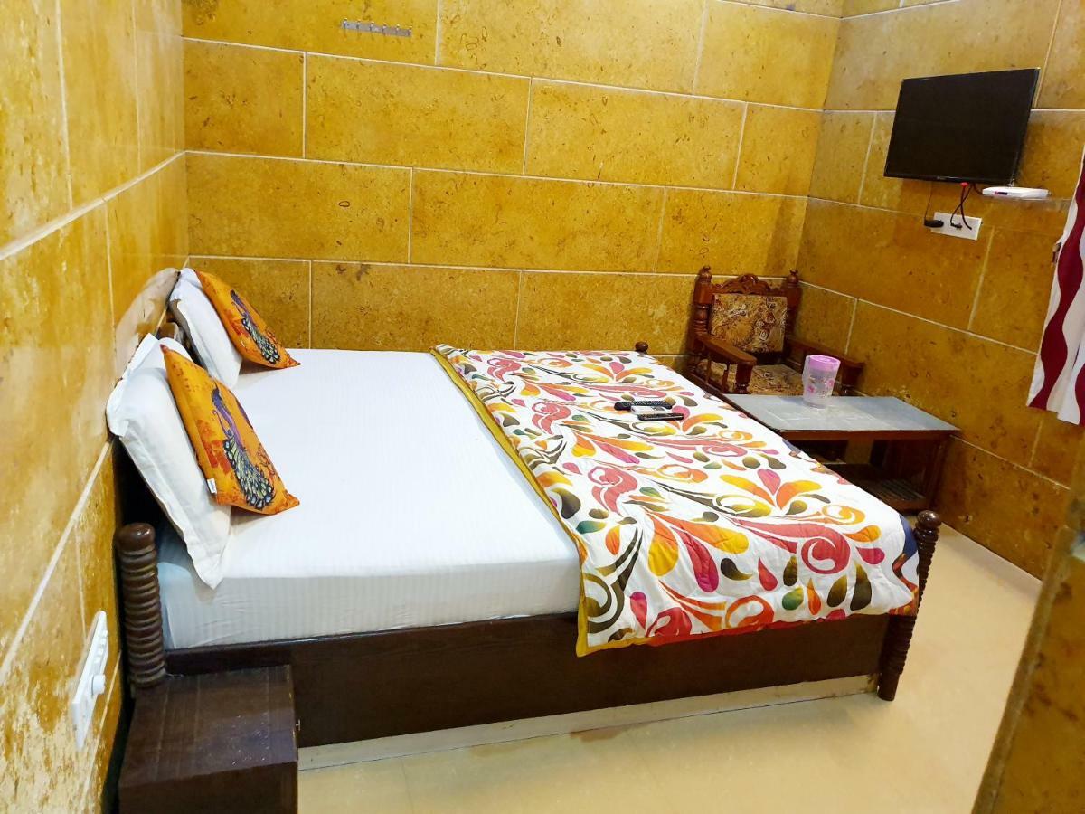 Hotel Qutub Villa Джайсалмер Номер фото